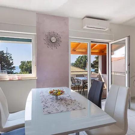 In Und Nah Am Apartamento Pula